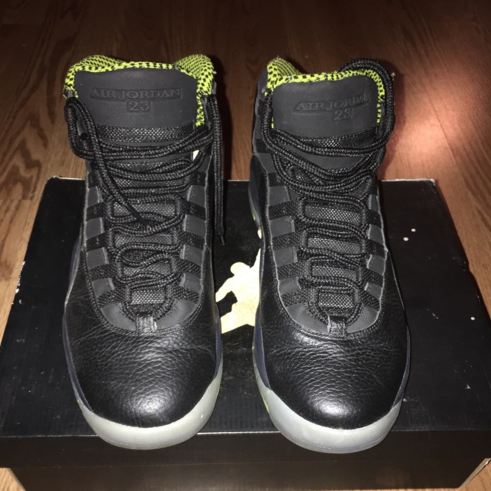 Jordan retro 10 venom